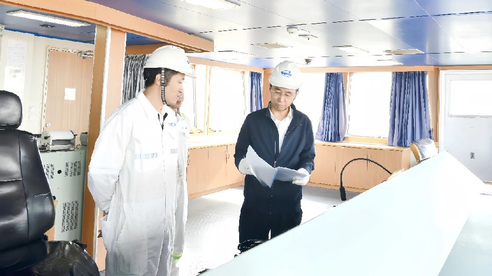 緊盯“最后一公里” 筑牢船舶安全運(yùn)營根基——江蘇遠(yuǎn)洋開展“江遠(yuǎn)遠(yuǎn)瑞”輪船舶安全檢查